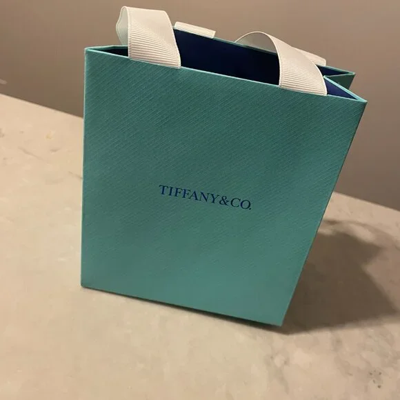 Tiffany Paloma Picasso Pearl Pendant Necklace - Picture 4 of 6